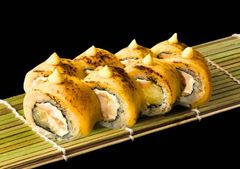 Чеддер ролл с курицей и ананасом